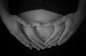 MANO NELLA MANO: un percorso di accompagnamento alla coppie in gravidanza